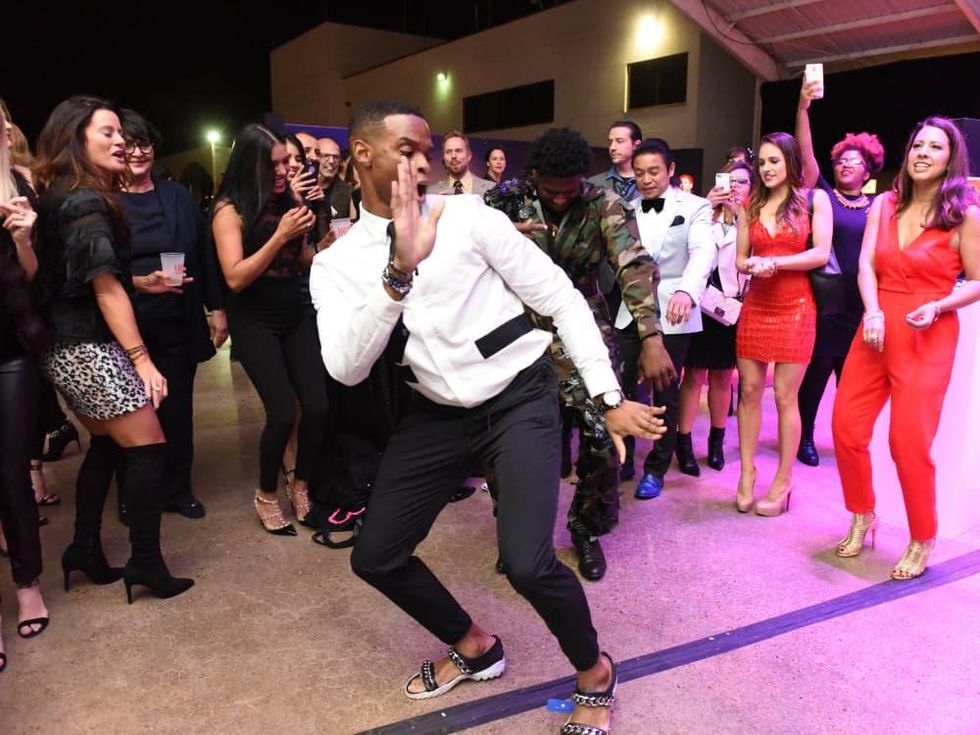 Heart of Fashion people dancing