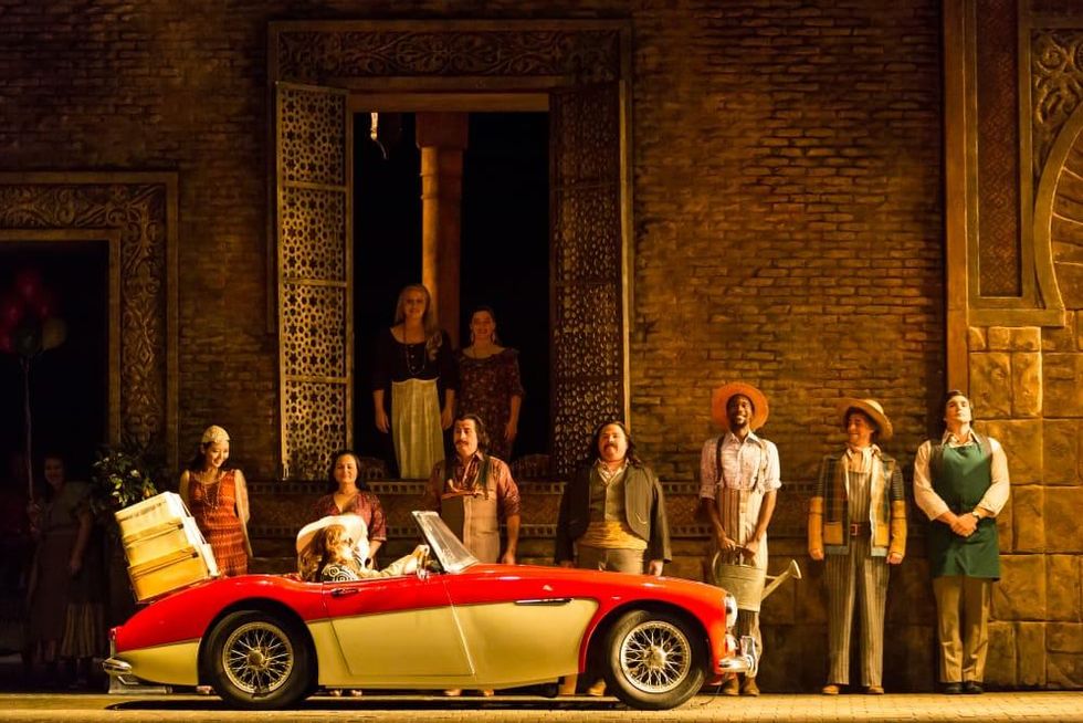 HGO Marriage of Figaro, Jan. 2016. Pureum Jo, Barbarina; Ailyn P\u00e9rez, Countess Almaviva; Cecilia Duarte, Second Bridesmaid;