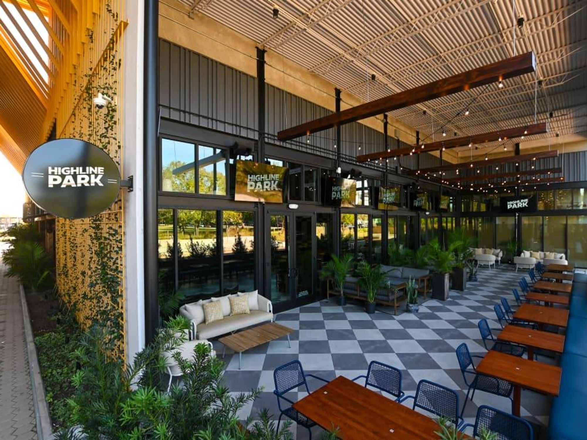 Highline Park patio bar external MKT