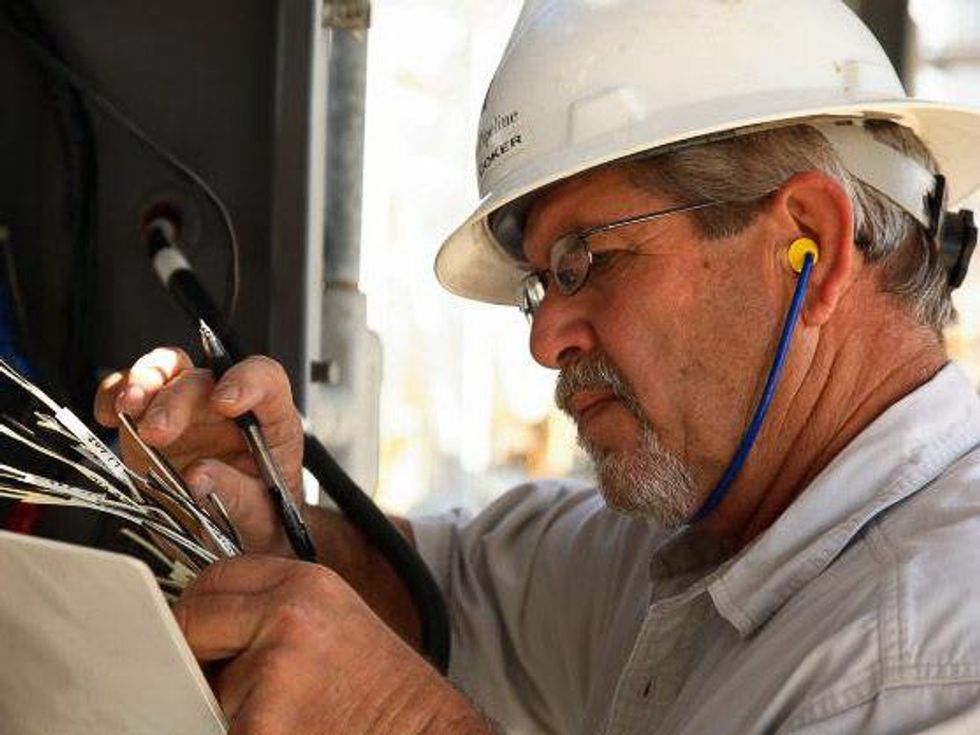 Hilcorp Energy, oil and gas, worker