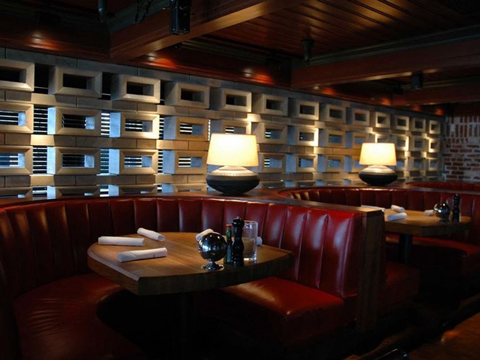 Hillstone Restaurant Houston's on Kirby