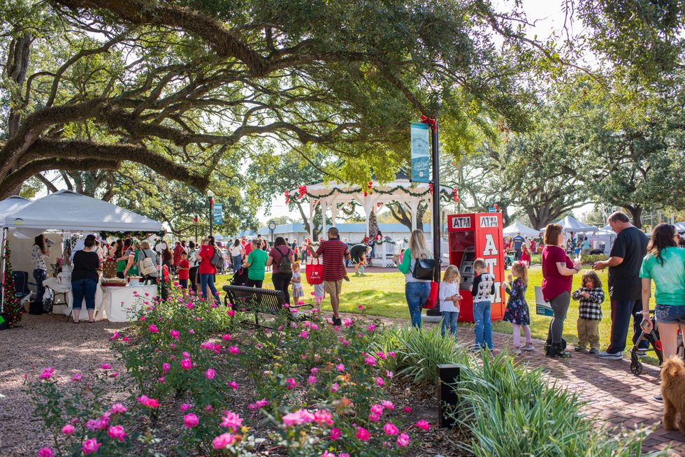 Holiday in the Park League City