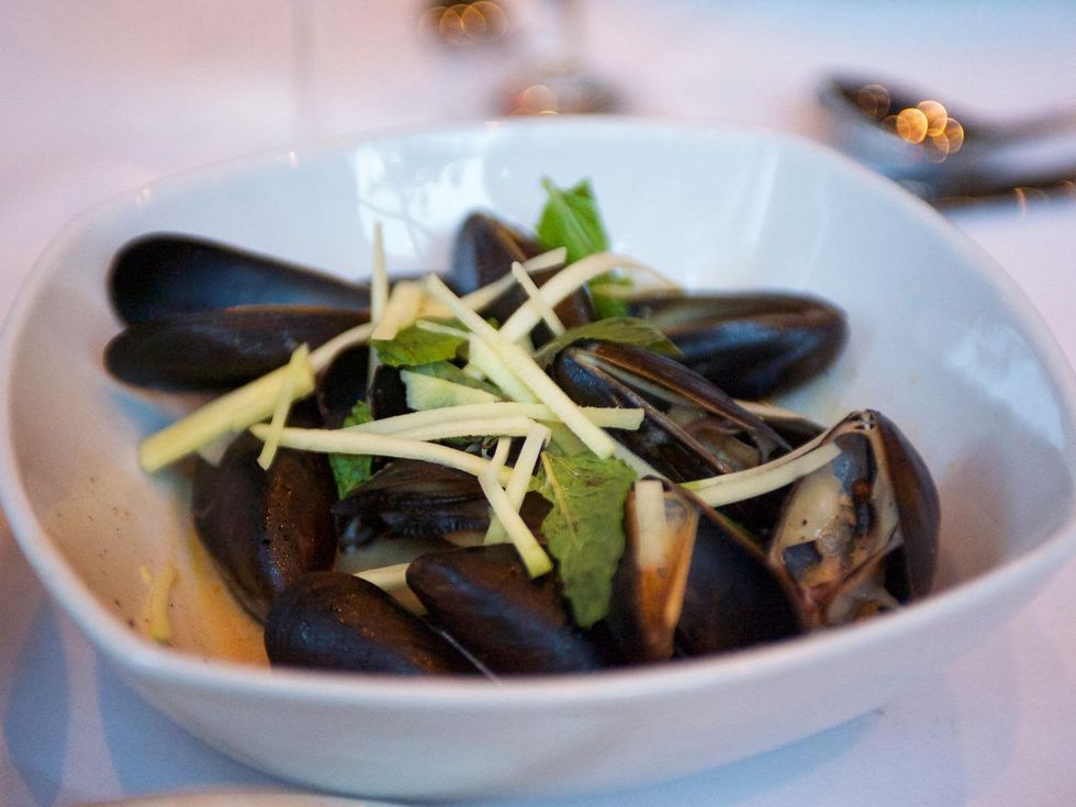 Holley's Seafood Restaurant & Oyster Bar July 2014