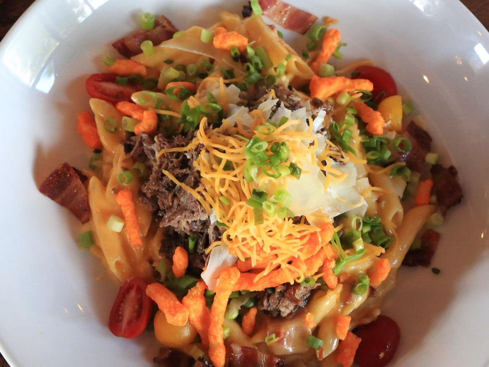 Hollister restaurant Houston July 2013 deconstructed fajitas with Cheetos