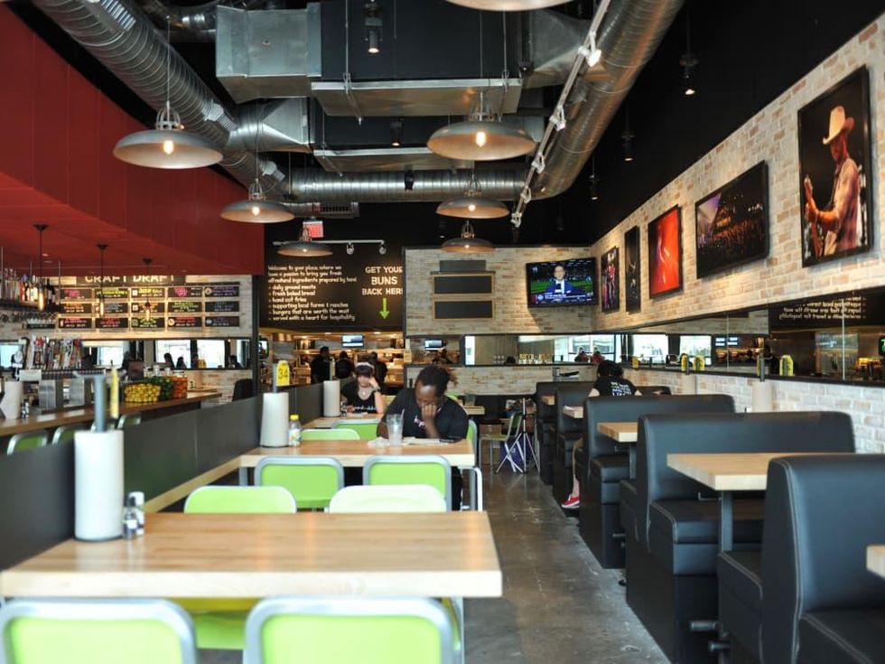Hopdoddy Rice Village interior
