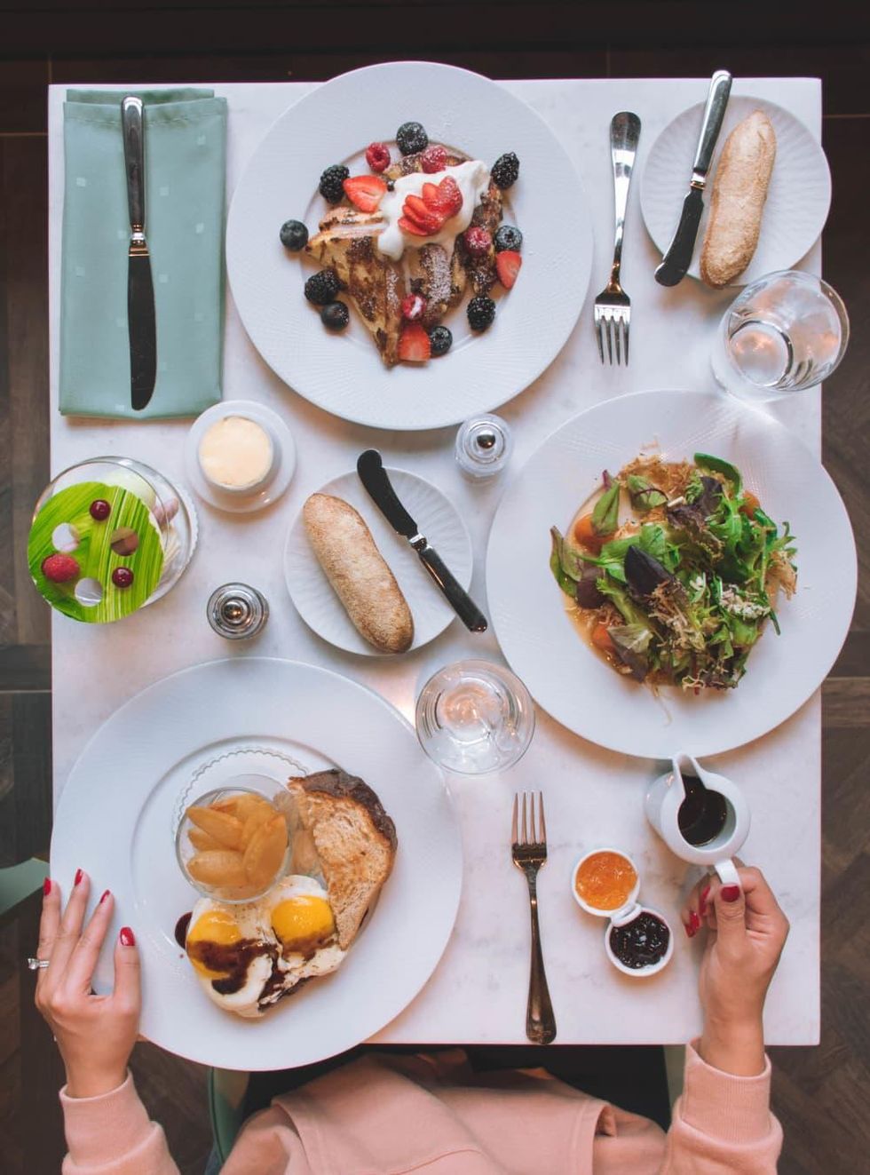 Hotel Alessandra Lucienne brunch spread