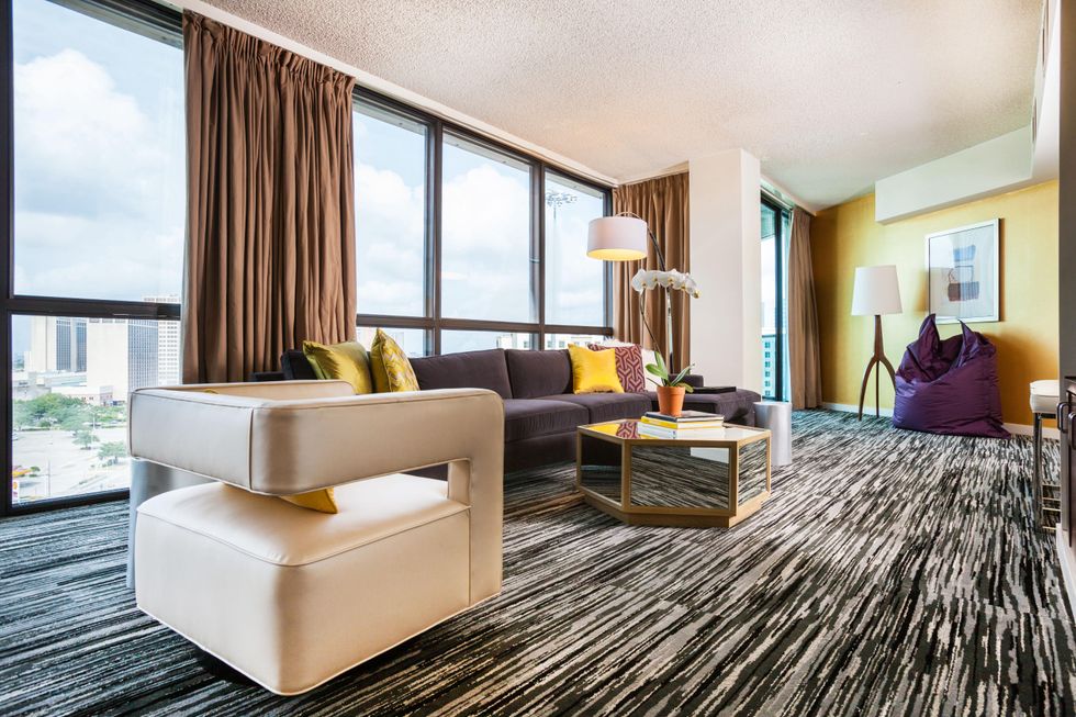 Hotel Derek penthouse October 2014 living room