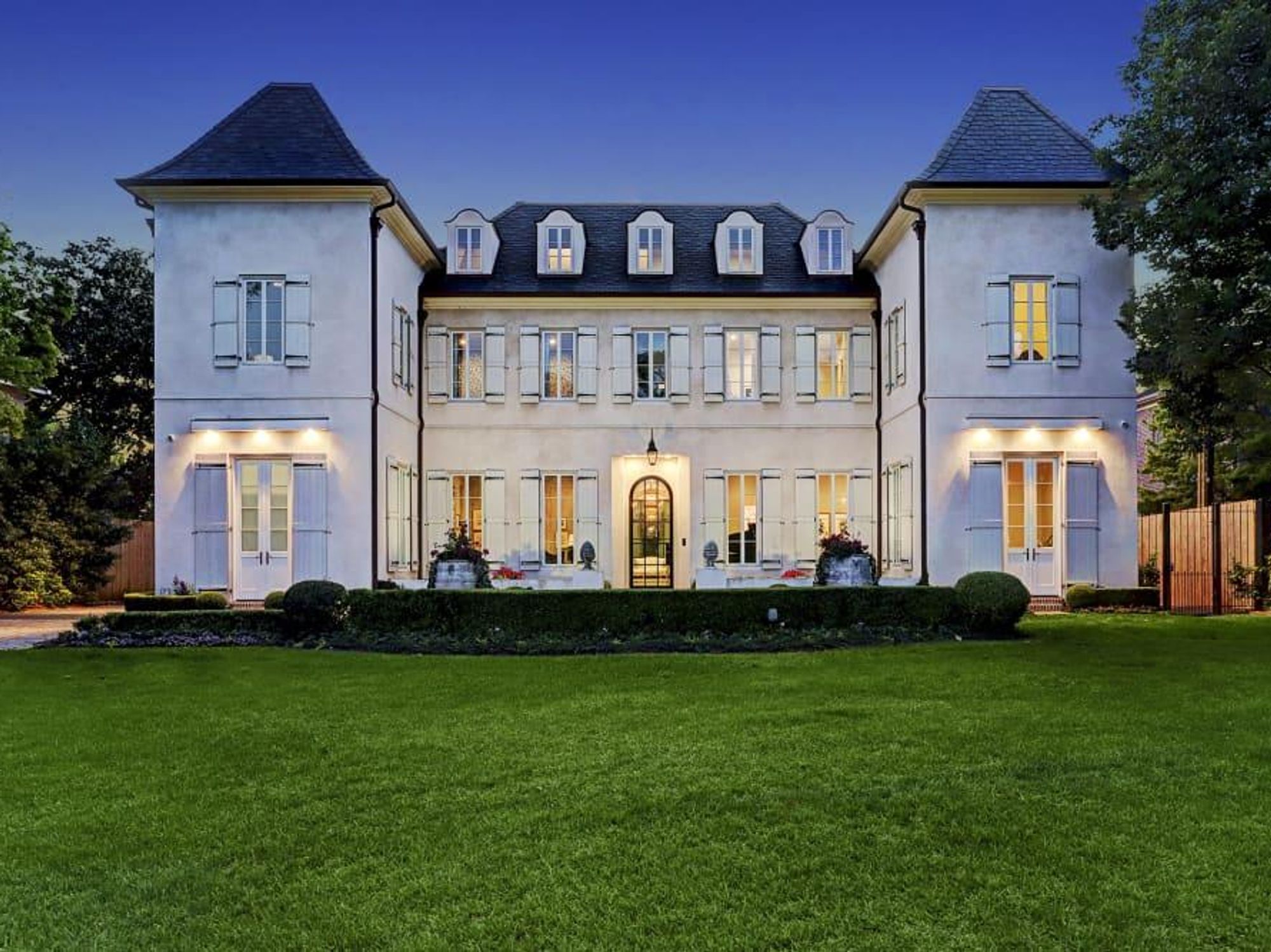 HOU_11 Crestwood Drive