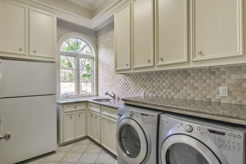 HOU_3 Crestwood Estates