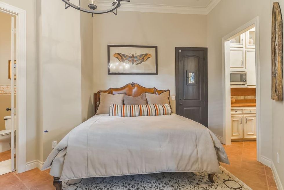 HOU_3 Crestwood Estates