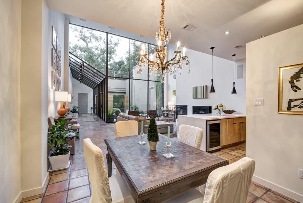 Houston, 1203 Berthea, September 2015, dining