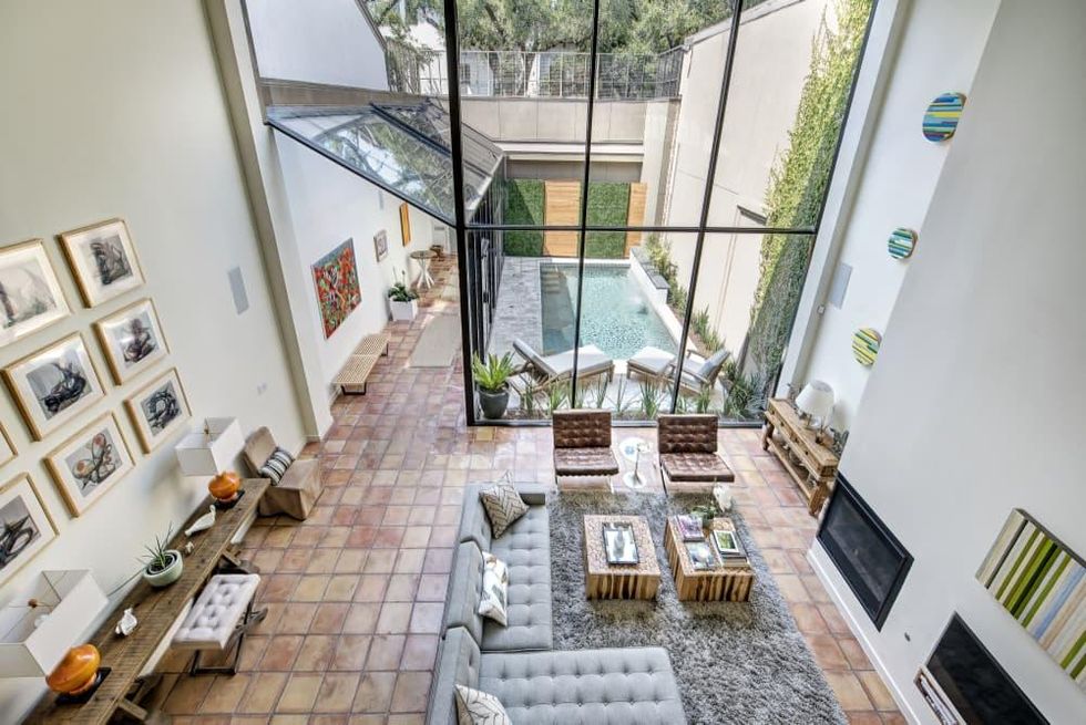 Houston, 1203 Berthea, September 2015, downstairs