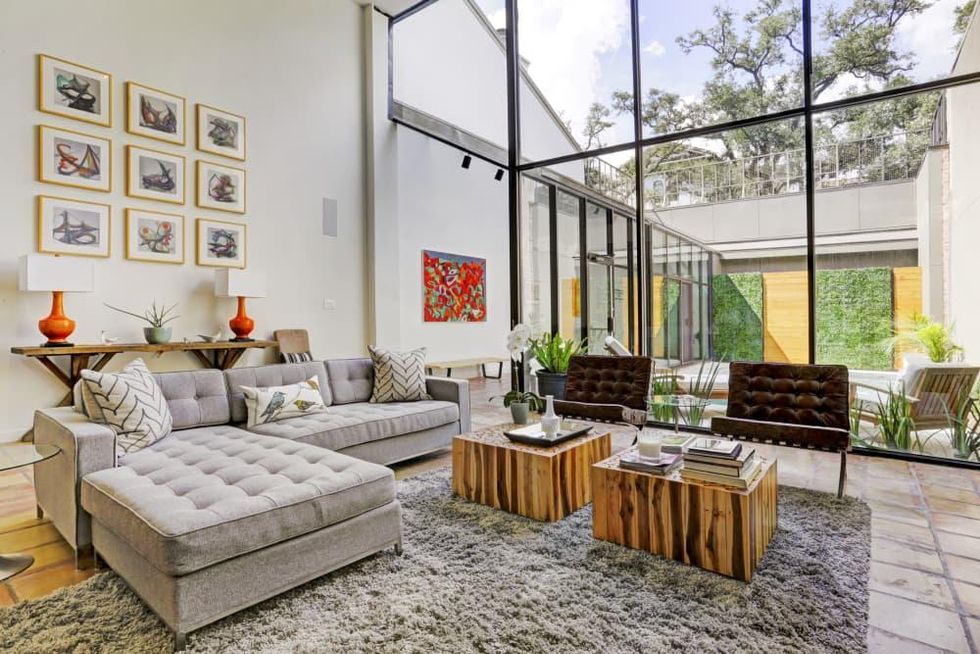 Houston, 1203 Berthea, September 2015, living