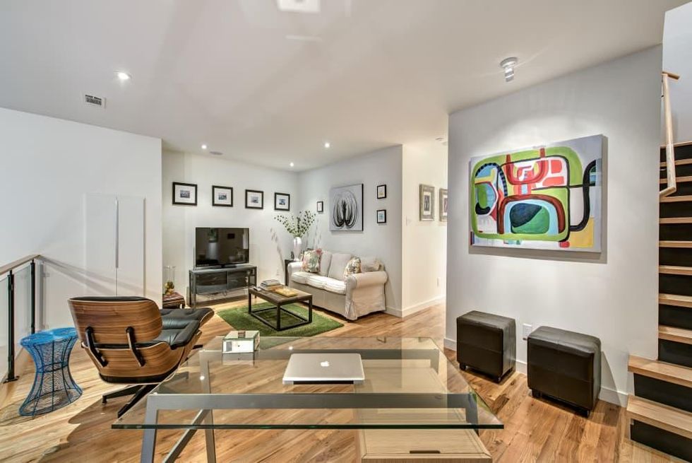 Houston, 1203 Berthea, September 2015, upstairs