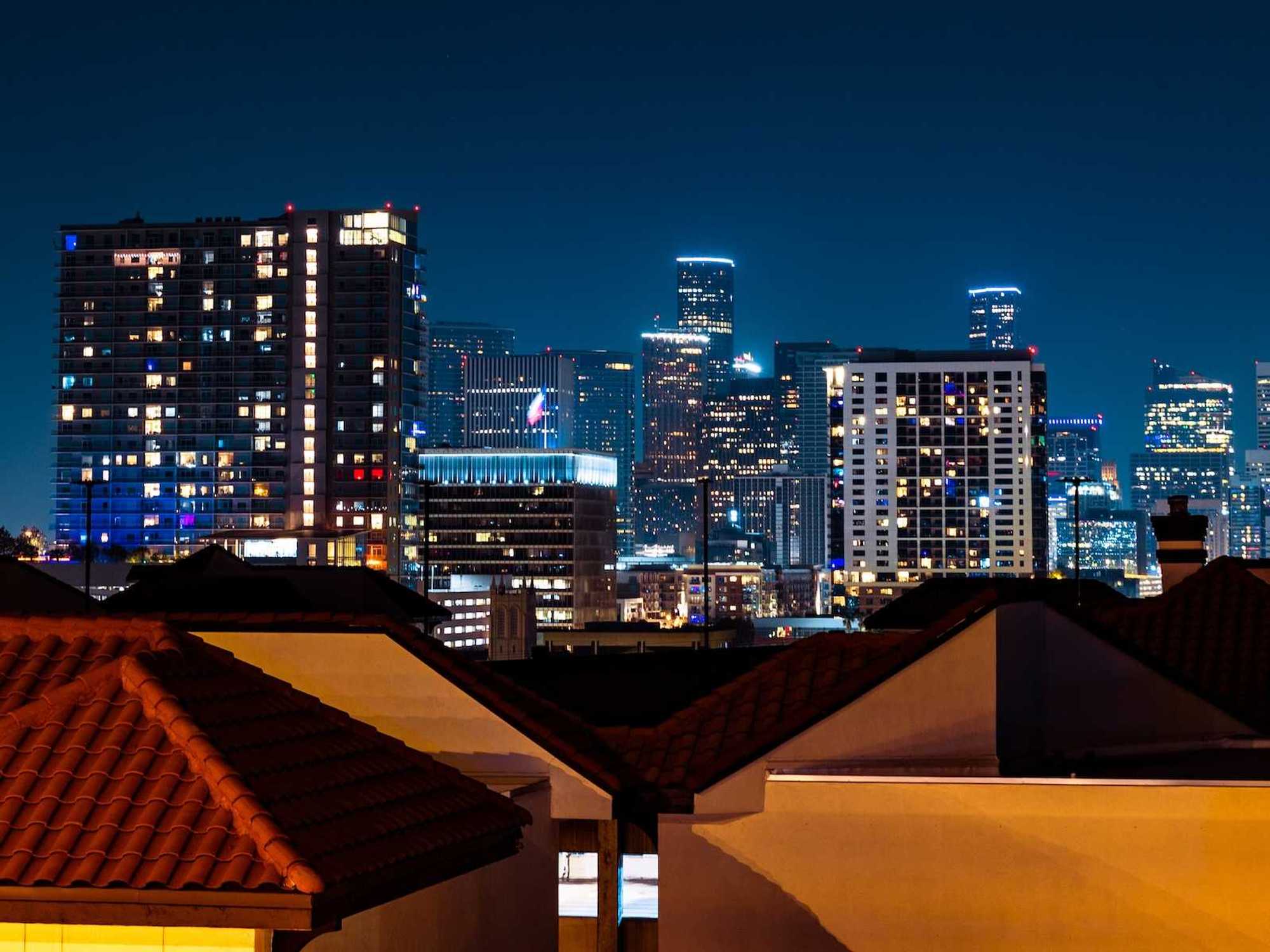 Houston apartment buildings skyline
