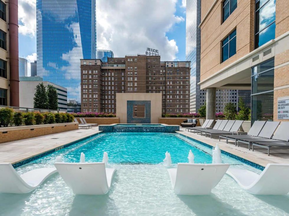 Houston, Aris Market Square, December 2017, 9th floor pool