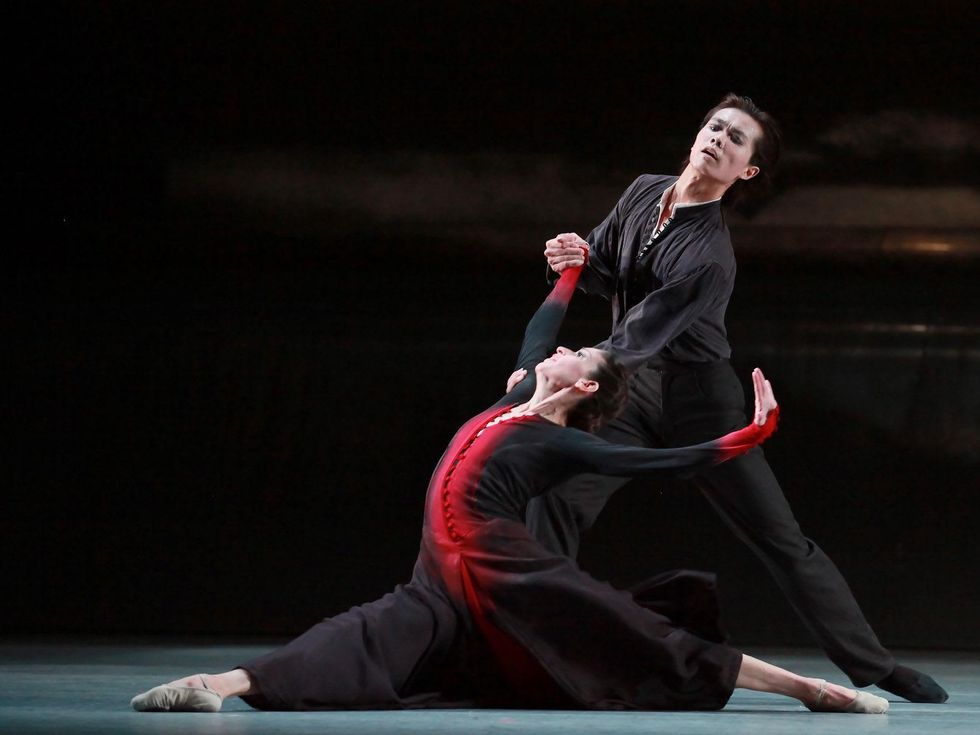 Houston Ballet Mireille Hassenboehler in Forgotten Land with Jun Shuang Huang choroegraphed by Jiri Kylian