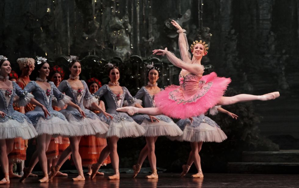 Houston Ballet Sara Webb and artists of Houston Ballet in Ben Stevenson's The Sleeping Beauty