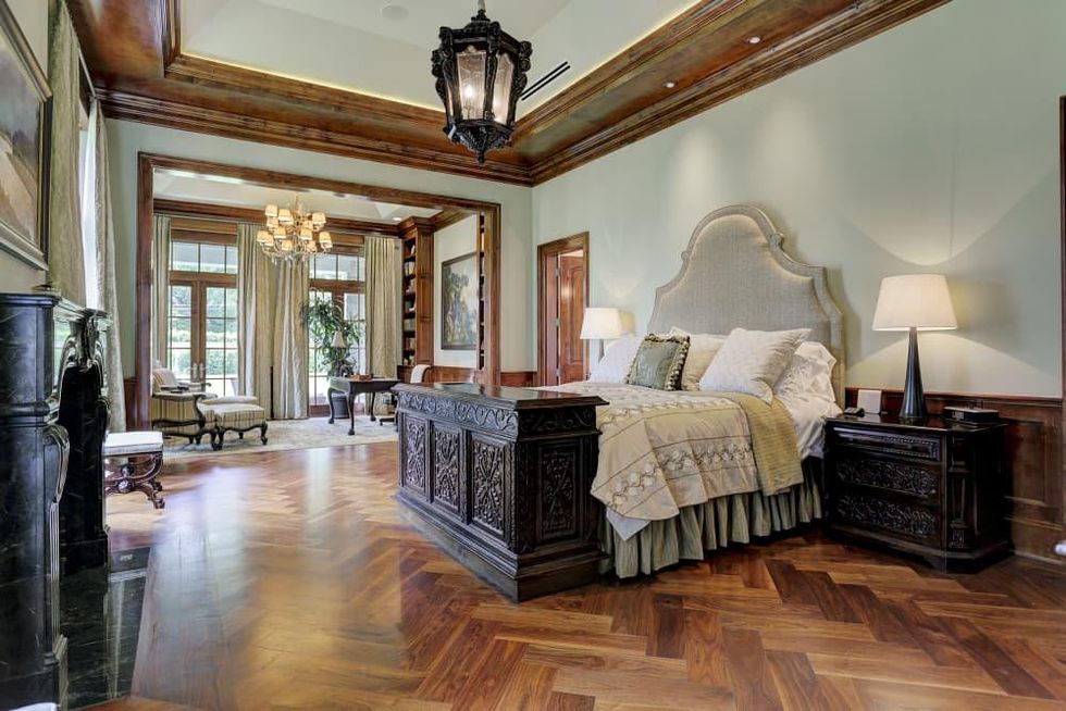 Houston, Buckingham 527, June 2015, master bedroom