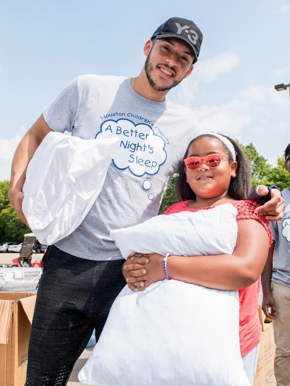 Houston, Carlos Correa, Mattress Firm, Houston Children\u2019s Charity mattress giveaway, August 2017, Carlos Correa and young kid