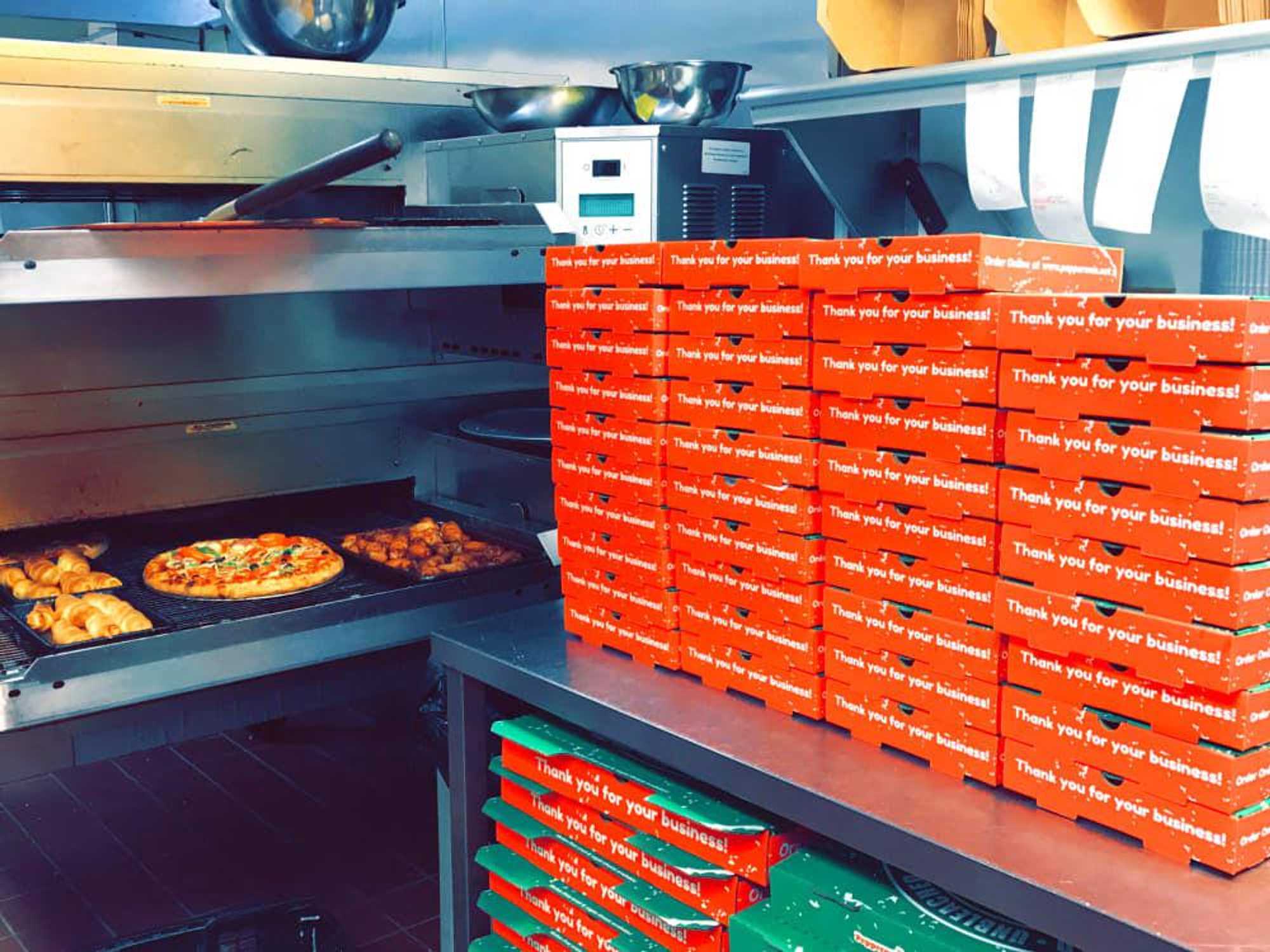 Houston, Coldplay in Houston, pizzas from Pepperonis. August 2017