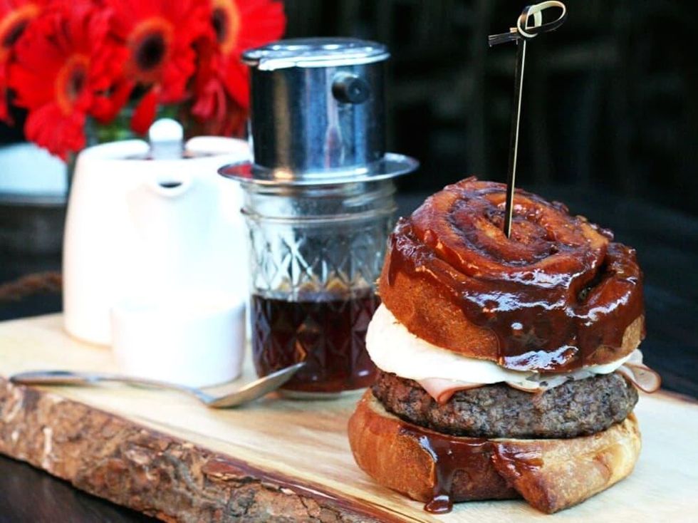 Houston, fancy breakfast sandwiches, June 2017, sticky bun breakfast burger at Bosscat Kitchen