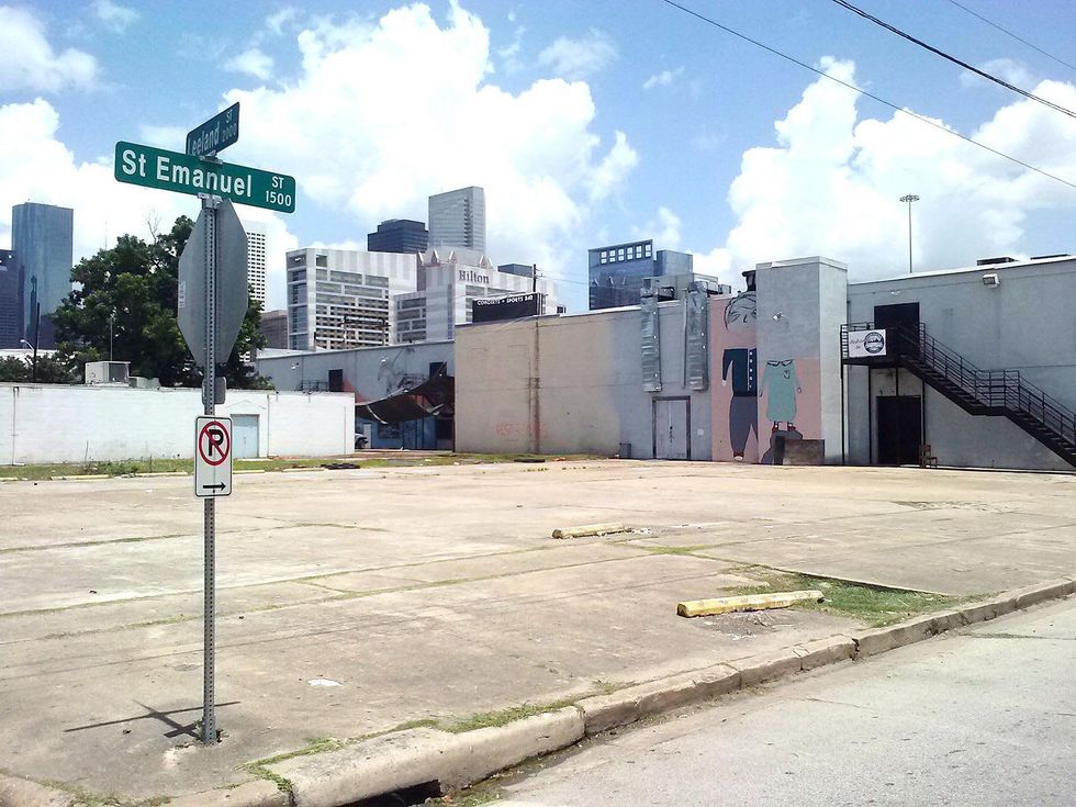 Houston Food Truck Park empty June 2013