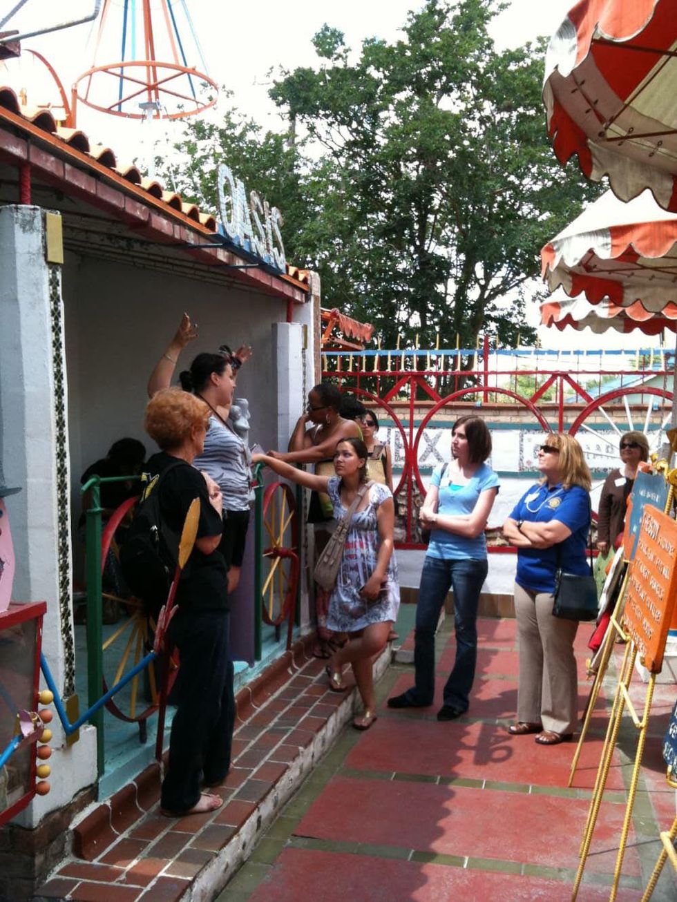 Houston Greeters, Orange Show