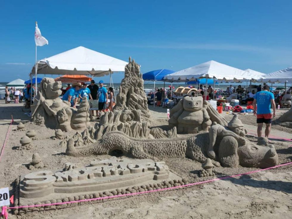 Houston, Houzz series, June 2017, Sandcastle contest, Smurf and Turf
