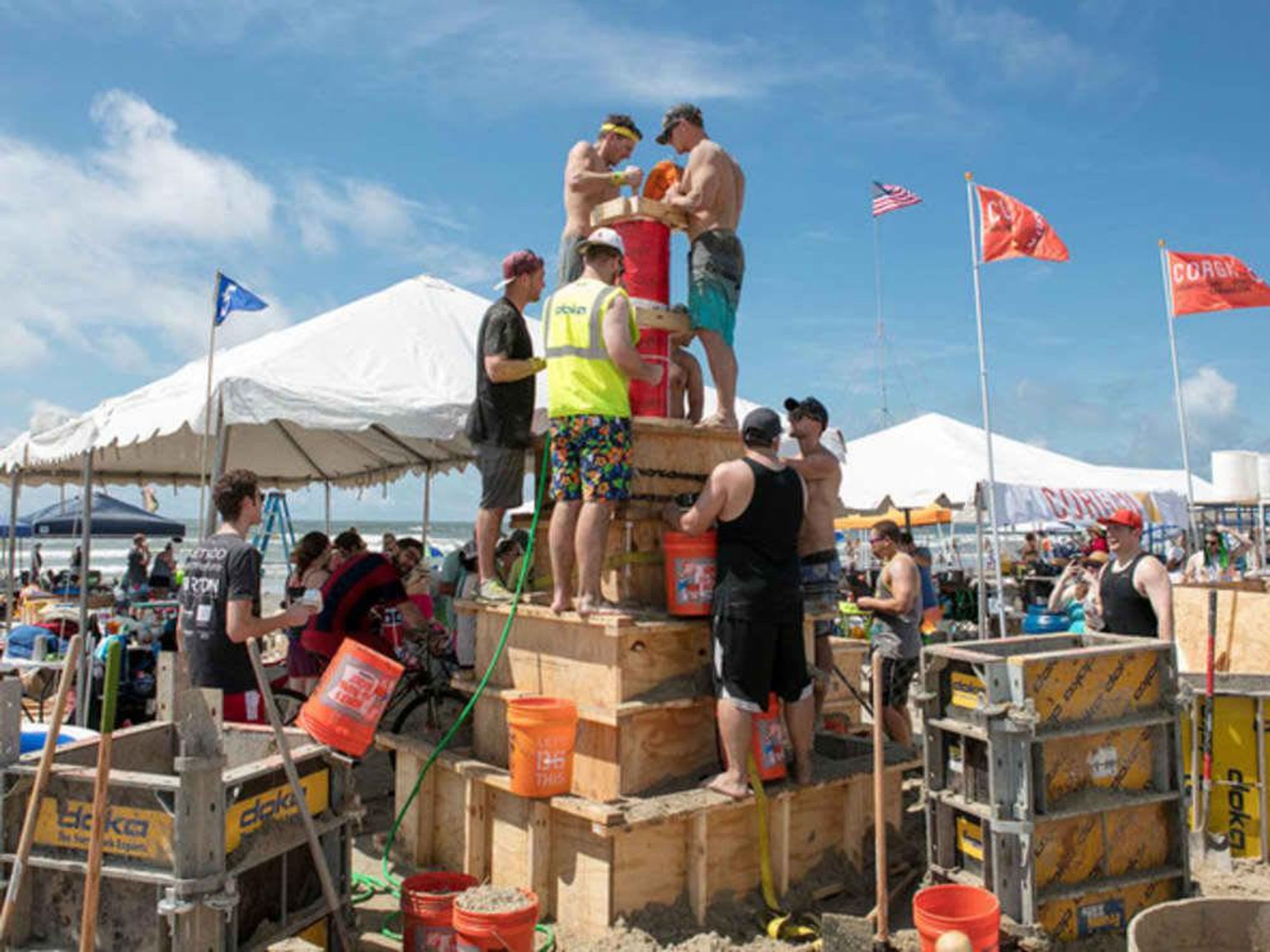 Houston, Houzz series, June 2017, Sandcastle contest, teams building sand castles