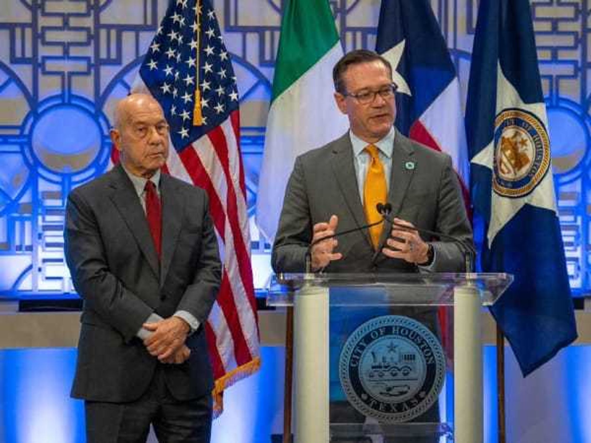 Houston Mayor John Whitmire listens as Jim Szczesniak, Director of Aviation for Houston Airports, discusses the addition of ITA Airways at IAH.