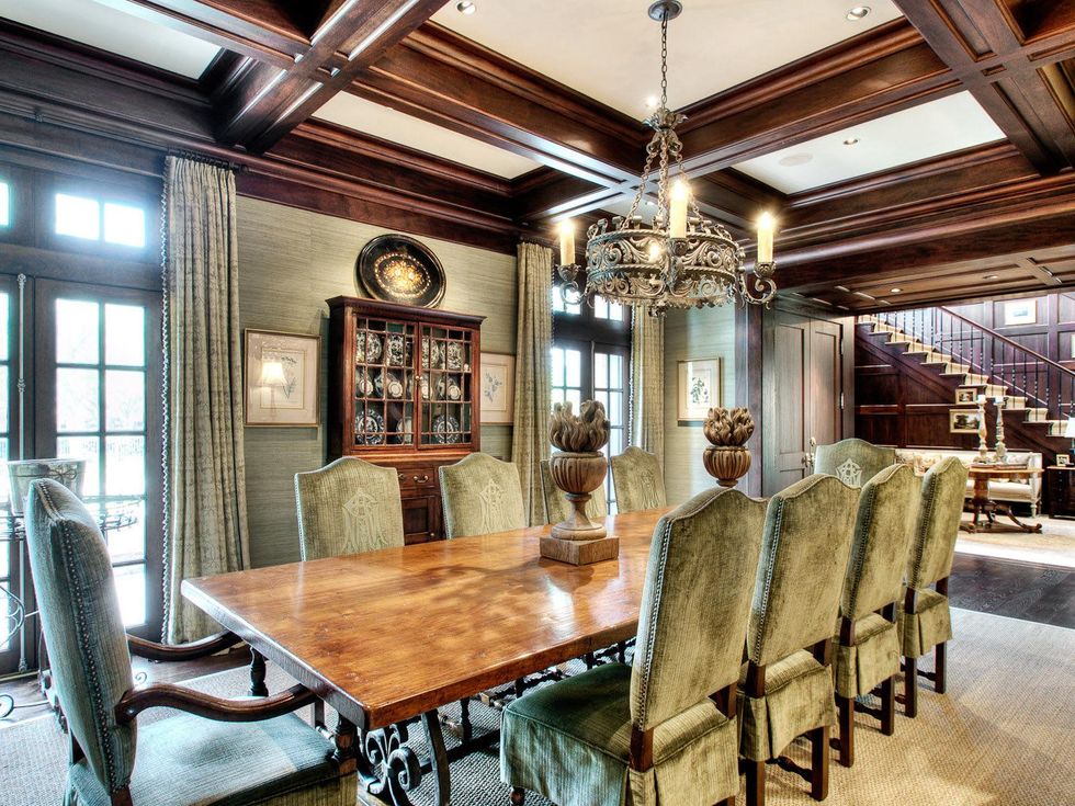 Donald Trump passes the hat at mega mansion, dubbed the most expensive