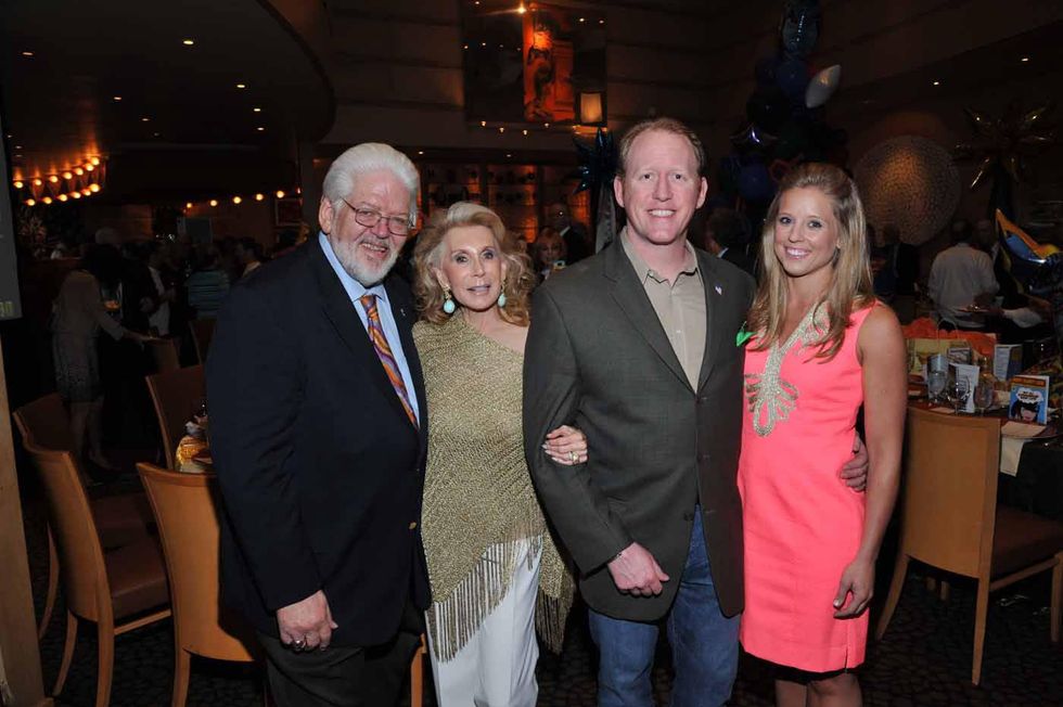 Houston, News, Shelby, Escape Celebrity Serve Benefit, April 2015, Gerald Franklin, Joan Schnitzer Levy, Rob O\u2019Neill, Laura Godfrey