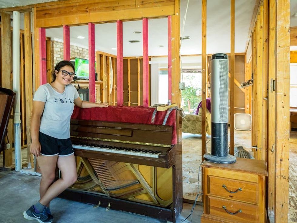 Houston, Teenage pianist faces Harvey, September 2017