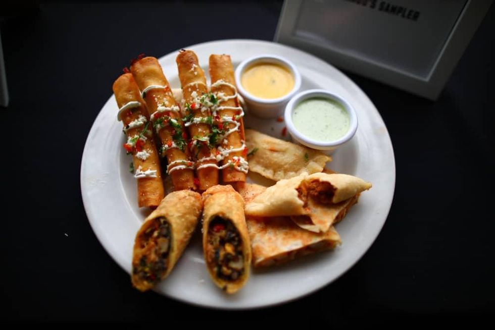 Texans' new concessions stand snacks include cracklins and queso