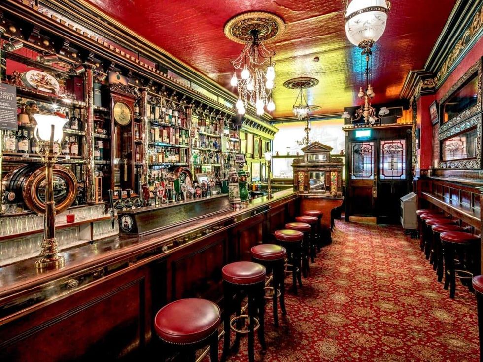 Houston, The Long Hall, Dublin, Ireland, Sept 2017