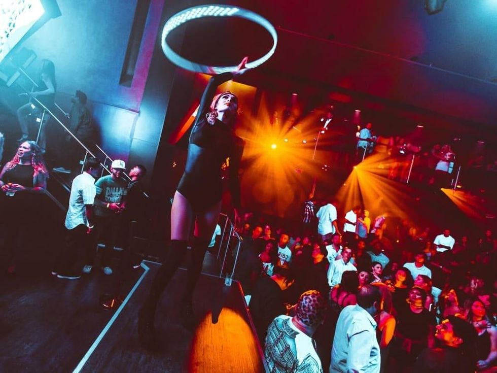 Houston, The Spire, Jan 2017, dancer on stage