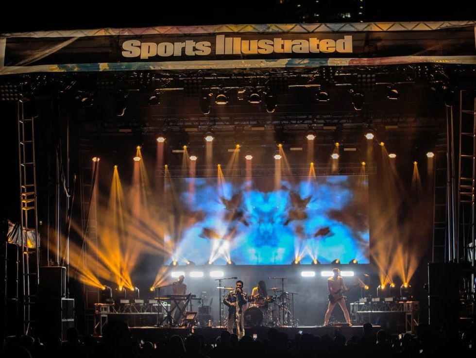 Houston, VIBES by Sports Illustrated Swimsuit, feb 2017, Miguel