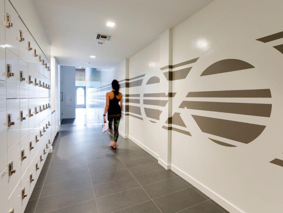 Houston, workout tips with Ryde instructor Morgan Bocca, Feb 2017, interior hallway at Ryde River Oaks