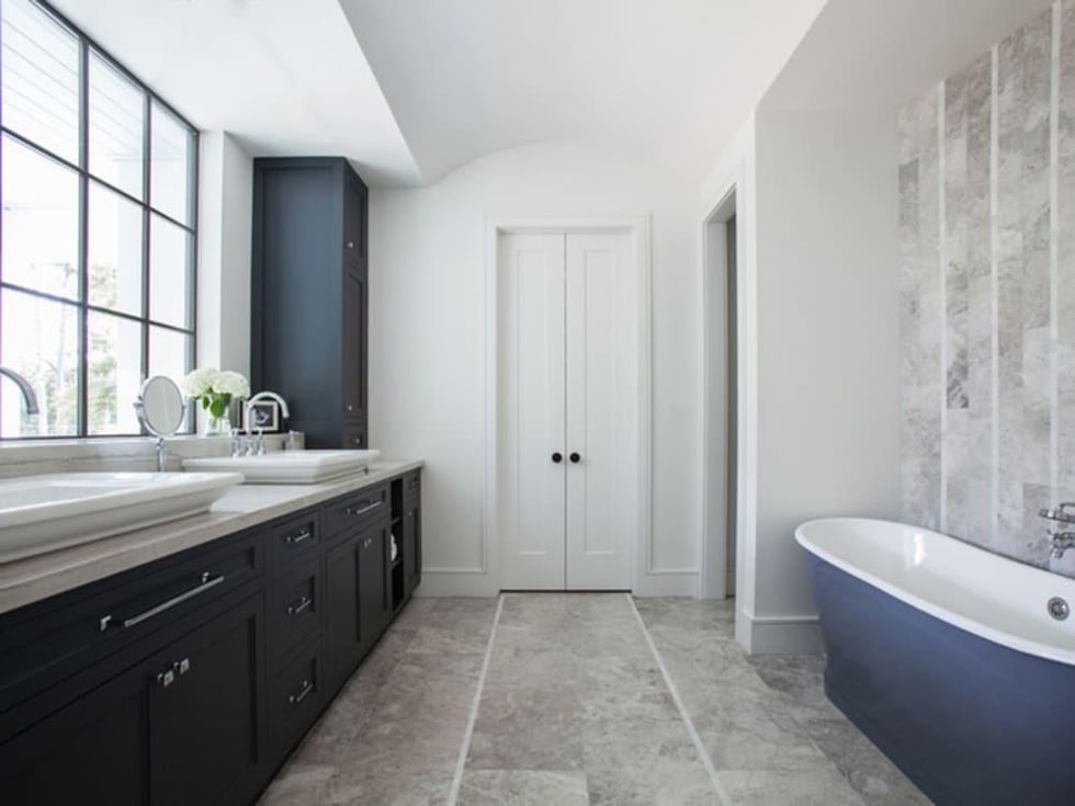 Houzz Houston house home Southern Americana Spanish colonial June 2016 bathroom