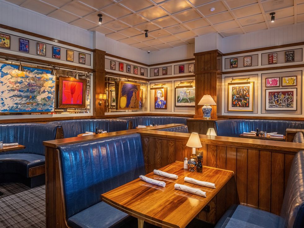 New restaurant serving cheeseburgers and 'World's Coldest Martini