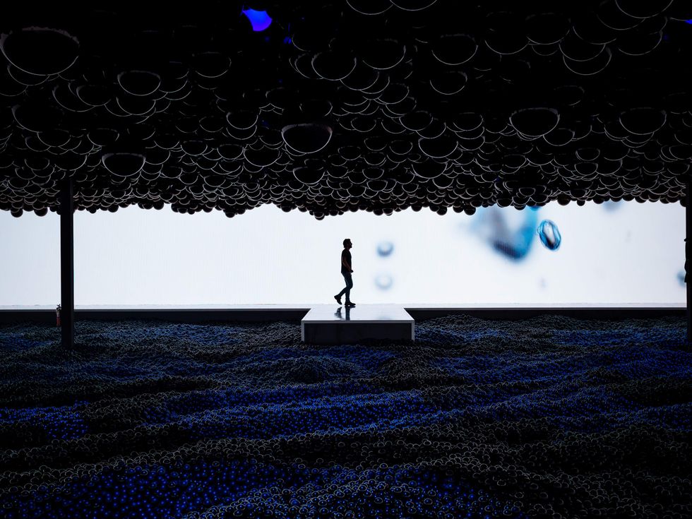 "Hyperstellar" installation at the Balloon Museum