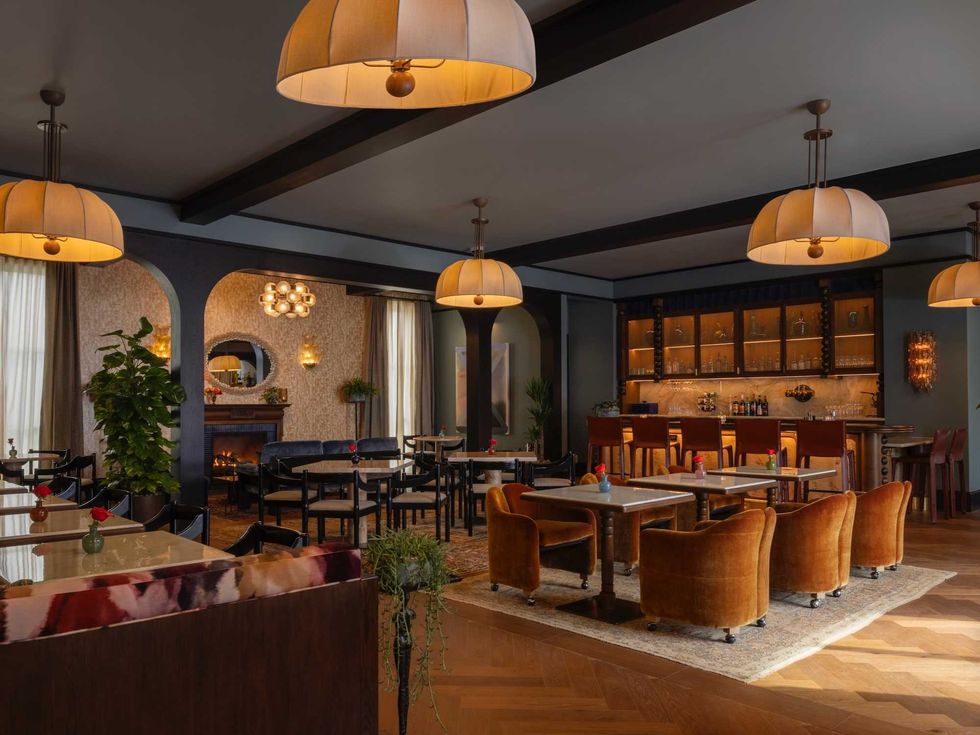 Hypsi restaurant interior