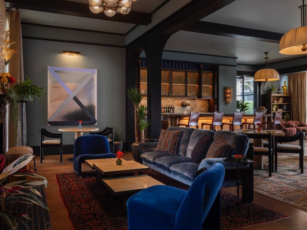 Hypsi restaurant interior