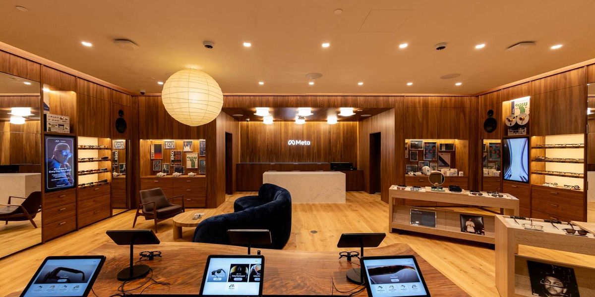 Meta's first Texas store brings virtual reality to the Galleria