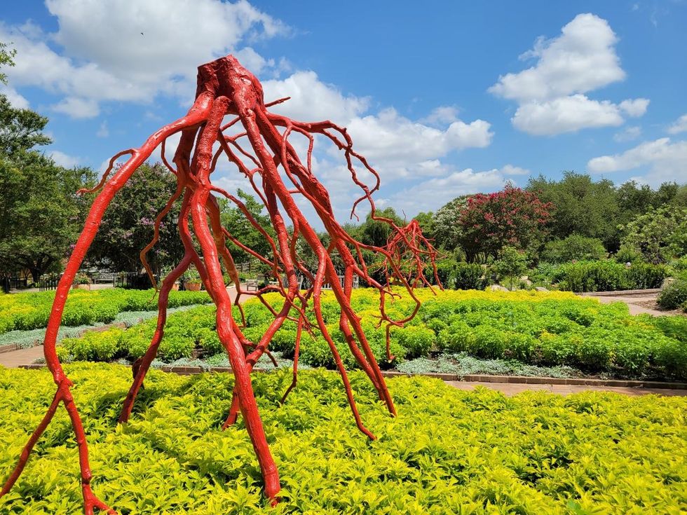 Monumental new sculptures by renowned 9/11 artist take root at Houston ...