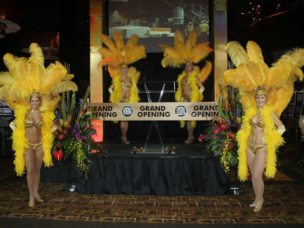 Isle Casino Hotel Biloxi Tilman Fertitta Golden Nugget Showgirls