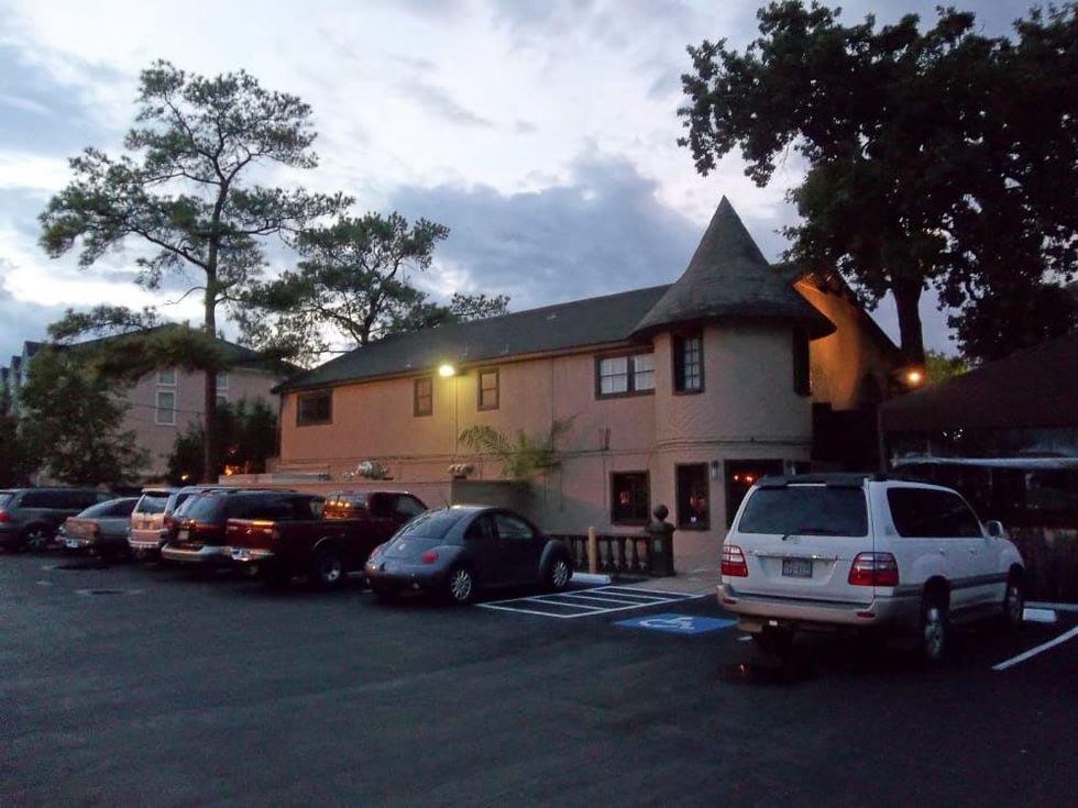 Izakaya-Wa Houston Japanese restaurant in Memorial area October 2013 exterior at night