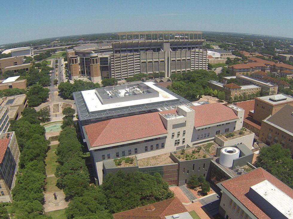 James Turrell Skyspace University of Texas at Austin aerial June 2013