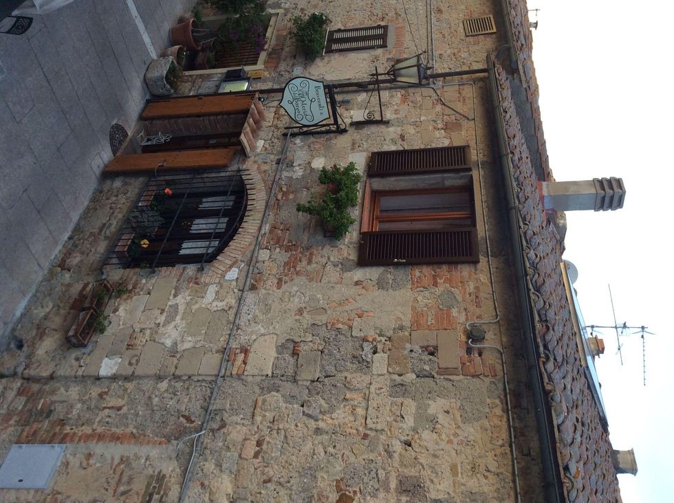 Jane Howze Italy trip Tuscany September 2014 Dinner in ancient Tuscan village Minsano